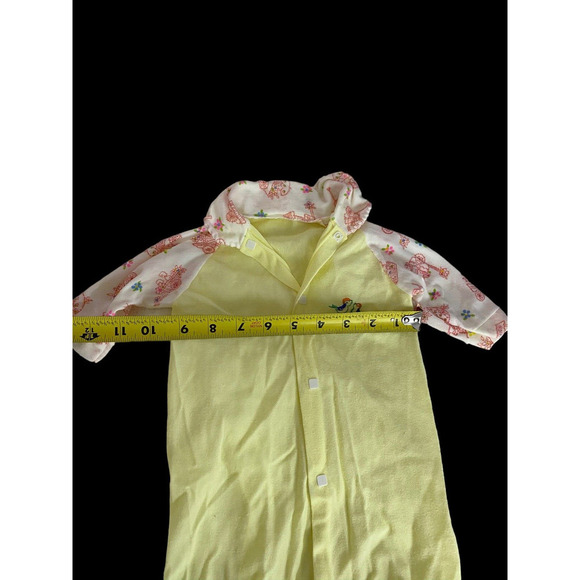Vintage 1960s Baby Pajamas One Piece 12M Girls Soft Thin Embroidered Birds PJs - Picture 9 of 10